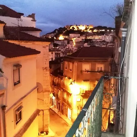 Rossio Castle View Appartamento Lisbona